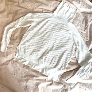 Aritzia Wilfred Lightweight Turtleneck Sweater